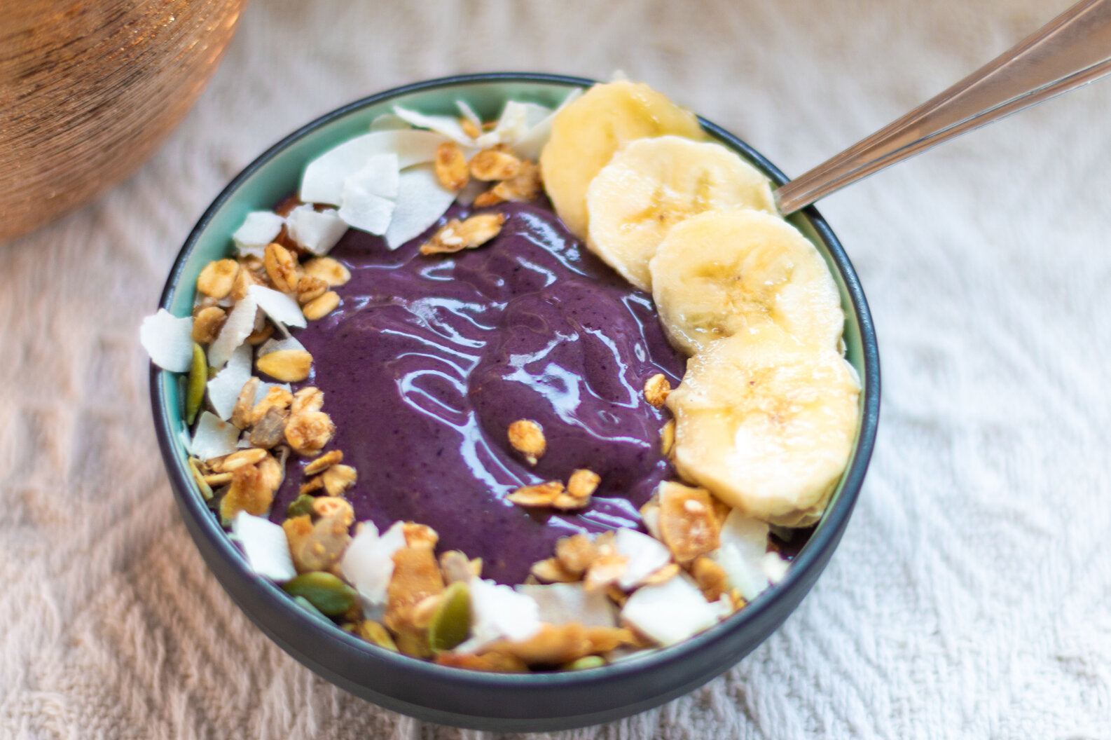 Very Berry Snack Smoothie Bowl